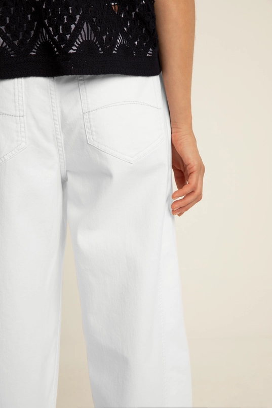 Barrel jeans