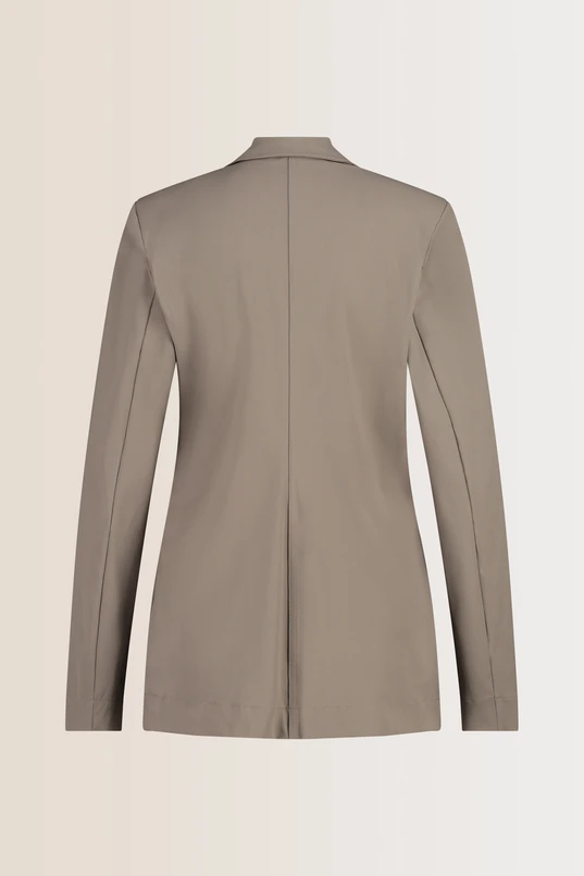 Basic travel blazer