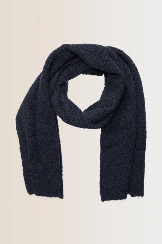 Bouclé shawl