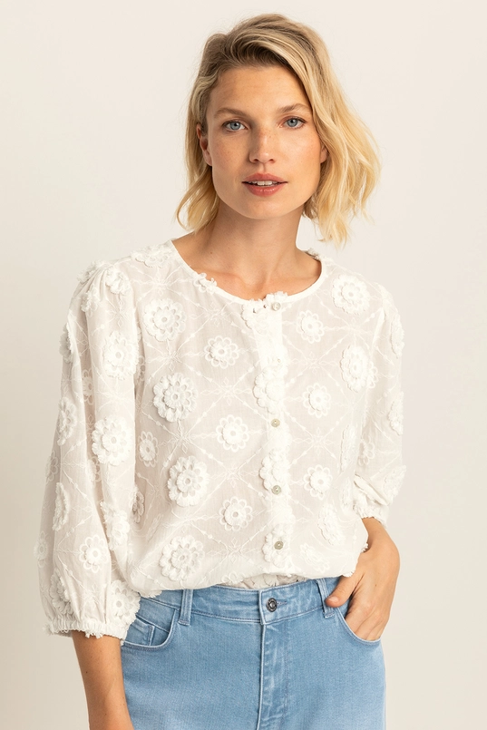 Broderie blouse