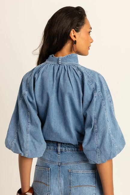 Denim blouse met strikdetail