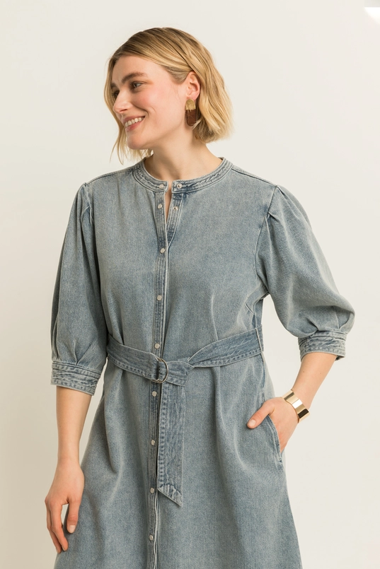 Denim doorknoopjurk