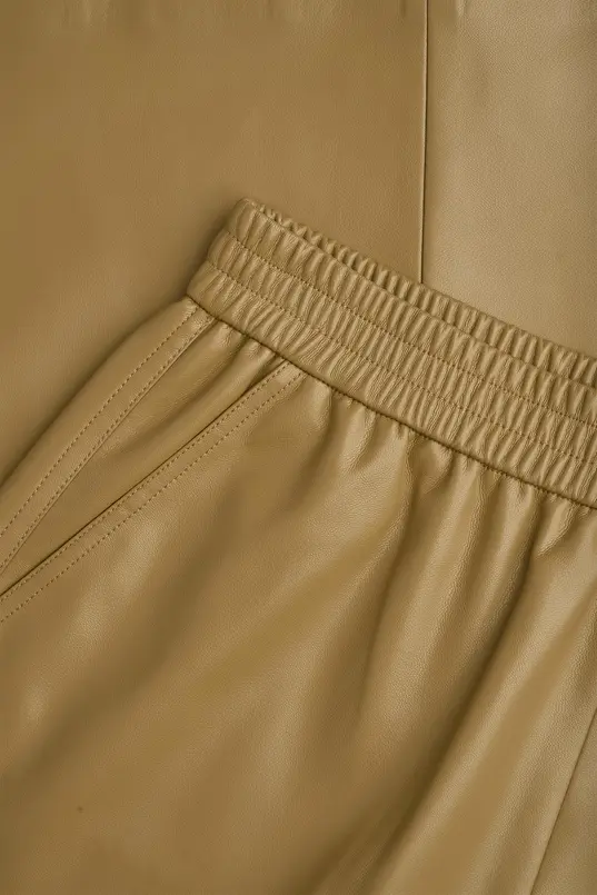 Faux leather midi-rok