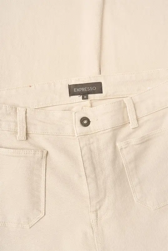 Flared jeans met zakken