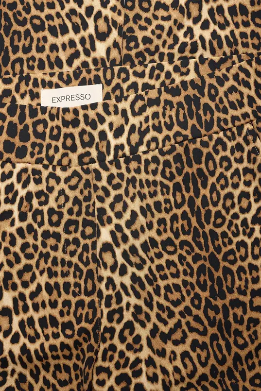 Flared travelbroek met luipaardprint