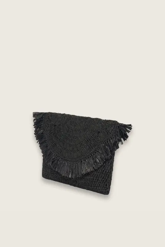 Fringe straw clutch