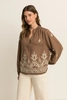 Geborduurde blouse