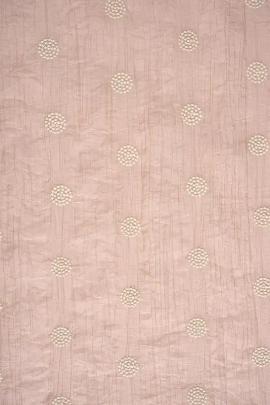 Geborduurde shawl