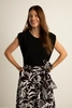 Gebreide spencer met ruchedetails