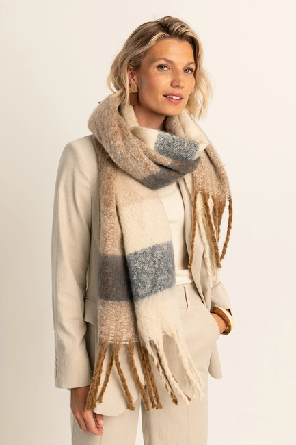 Geruite shawl