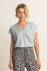 Glanzende top met V-hals