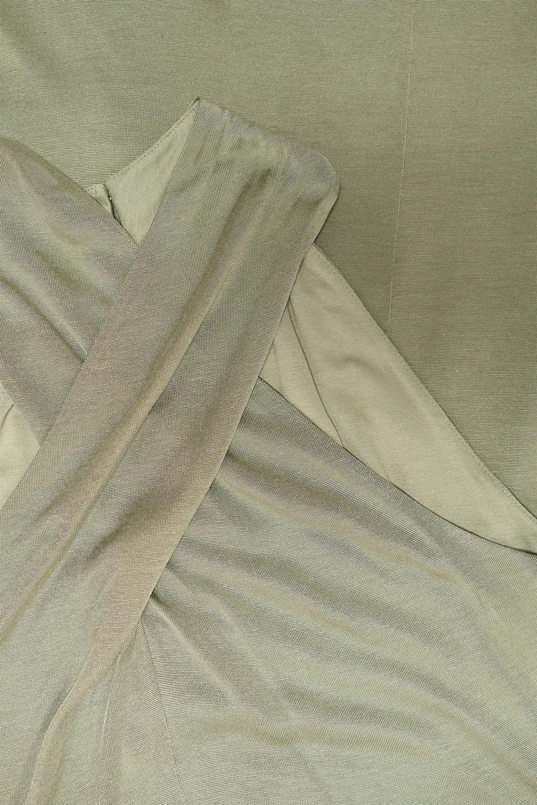 Jurk met gekruiste halslijn