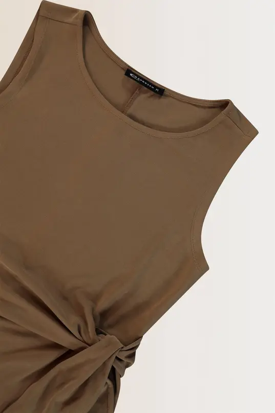 Jurk met knoopdetail