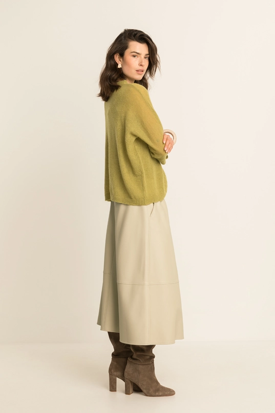 Leerlook uitlopende rok