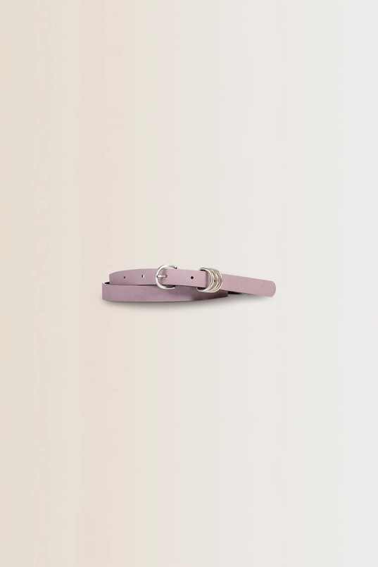 Leren riem met metalen ringen