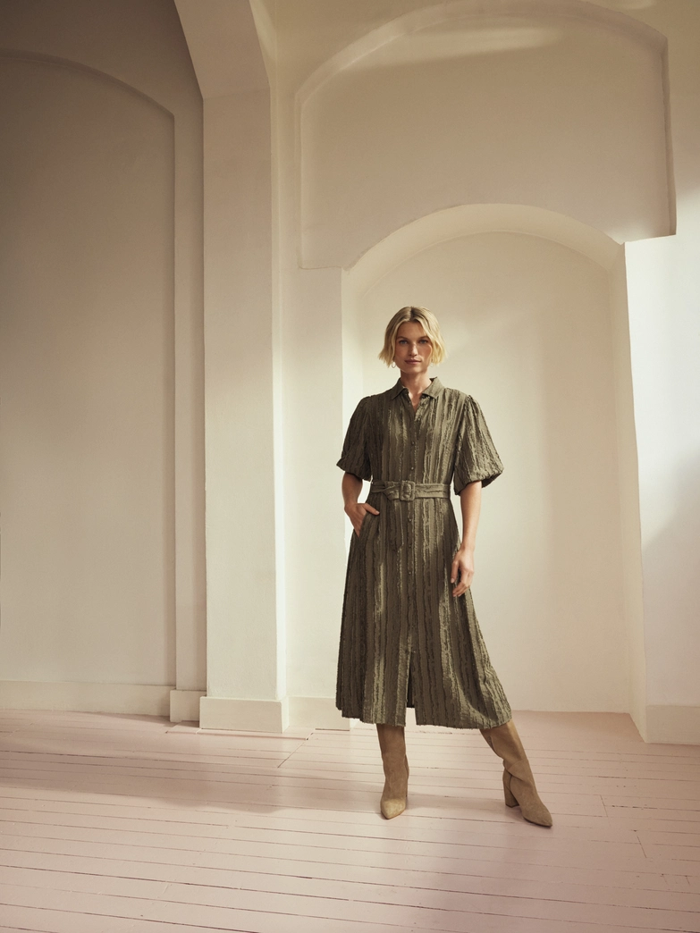 LOOK - 003