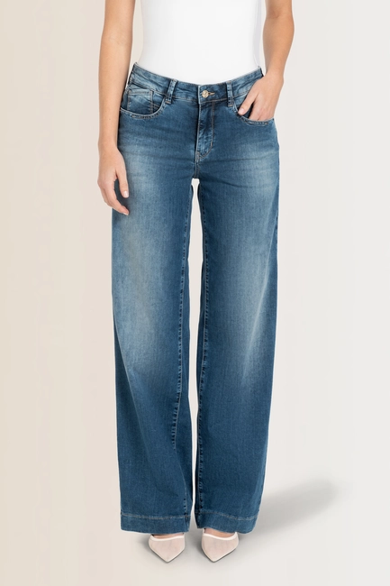 MAC Rich Palazzo