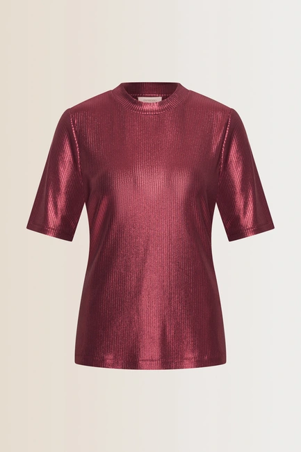 Metallic top