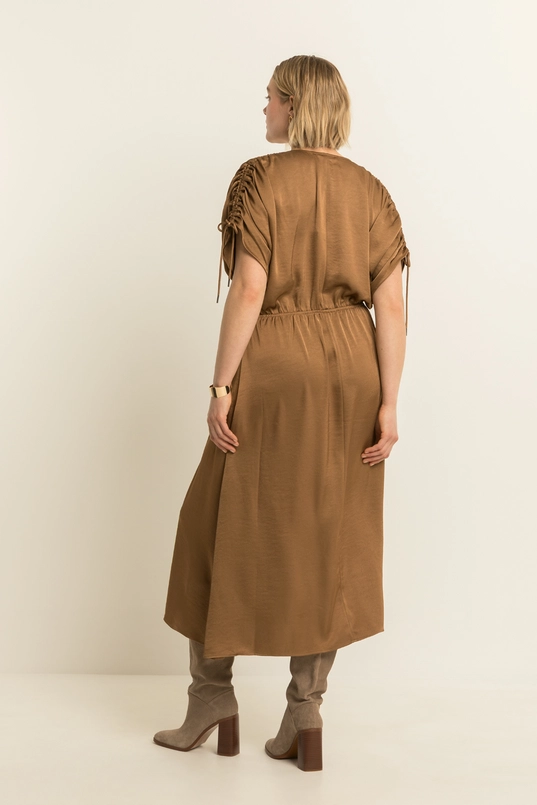 Midi-jurk met V-hals