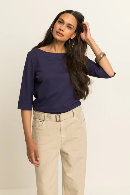 Navy top met boothals