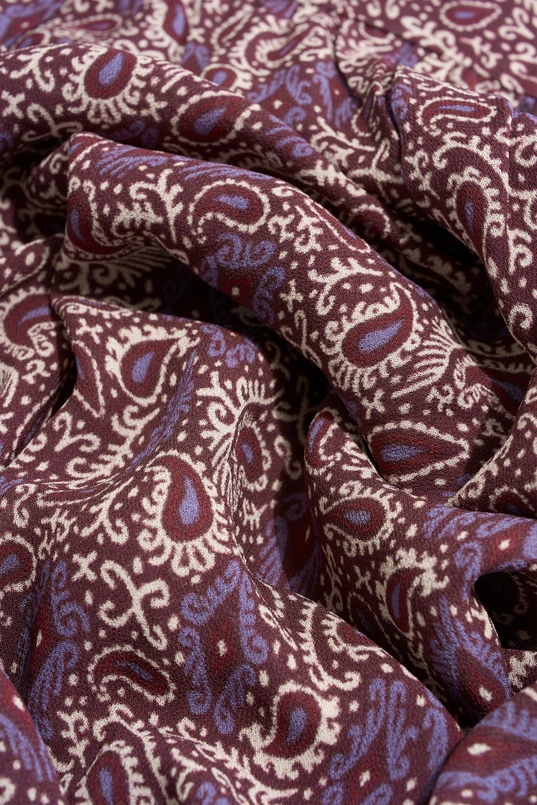 Paisleyblouse met contrastdetail