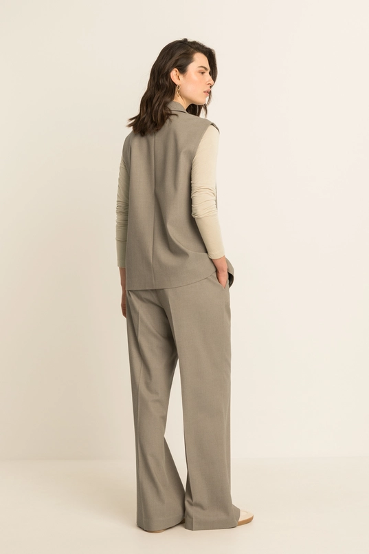 Pantalon met plooien en wijde pijpen