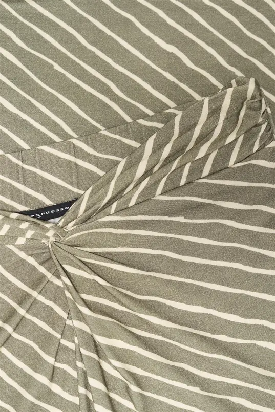 Rok met knoopdetail