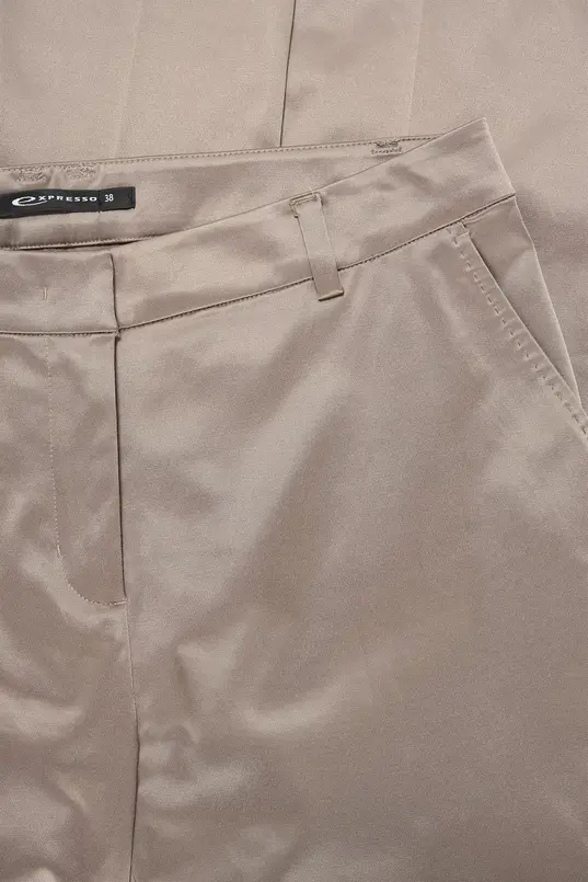 Satijnachtige broek