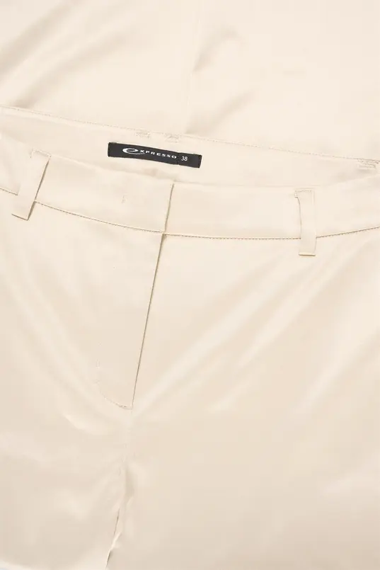 Satijnachtige broek