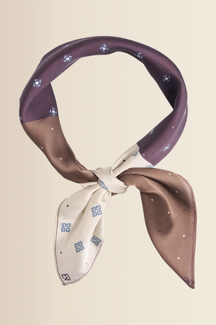 Scarf satin pattern