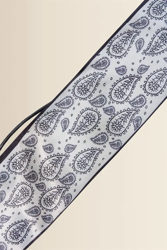 Shawl met kralen
