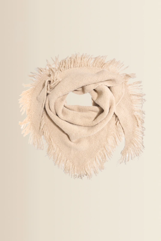 Shawl woven triangle with fringes