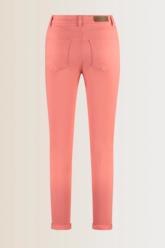 Slim-fit jeans