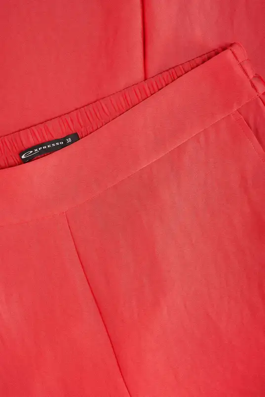 Soepelvallende broek