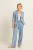 Soepelvallende jeans met ceintuur
