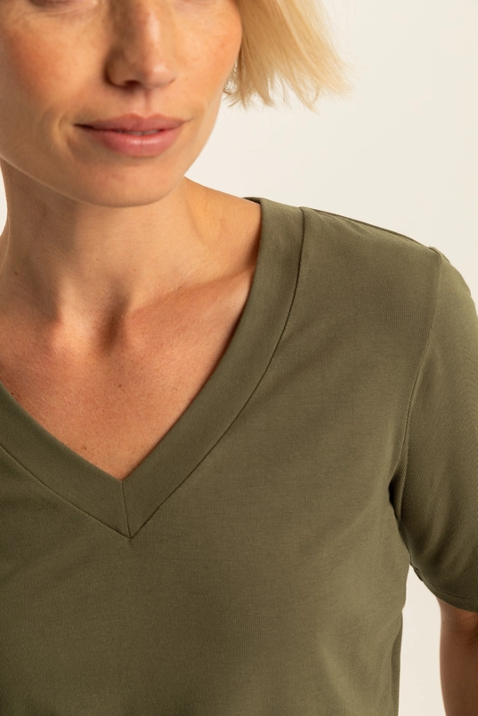 T-shirt met V-hals