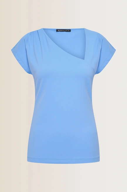 Top met asymmetrische halslijn