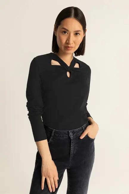 Top met cut-out detail