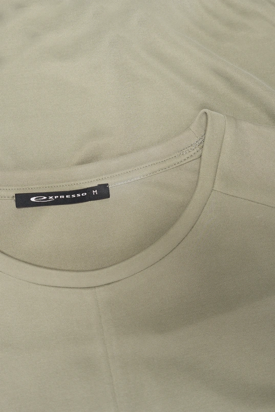 Top met knoopdetail