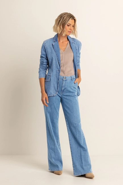 Wide leg jeans