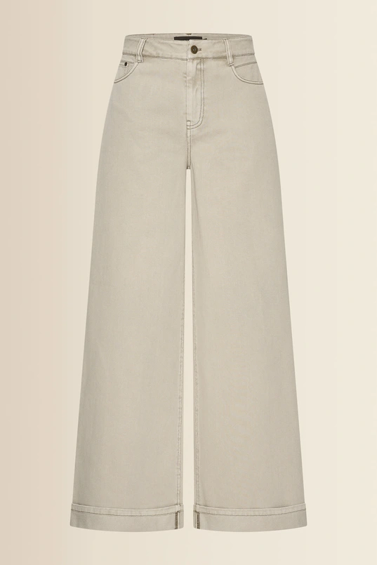 Wide leg jeans